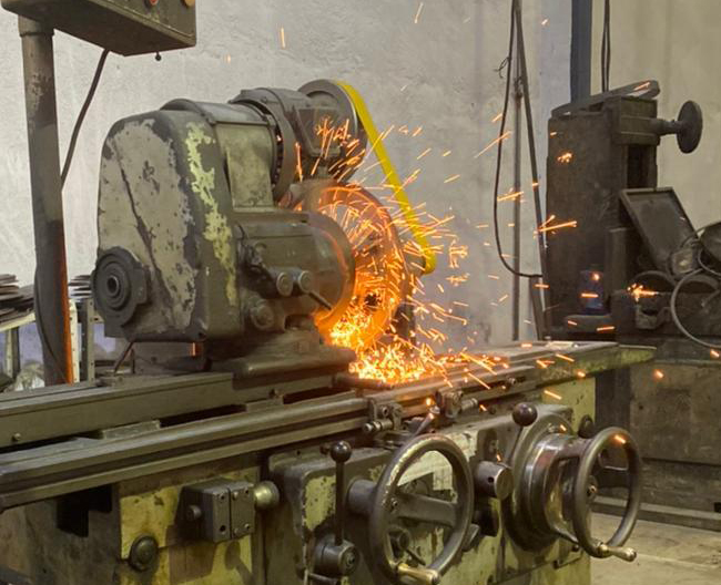 produção de facas industriais